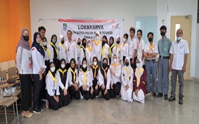 Kegiatan Ekskul PMR Lokakarya MA Annur pada Forum Palang Merah Indonesia di kampus